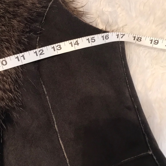 COLLECTIONS faux fur and faux suede vest size XS - Picture 12 of 13
